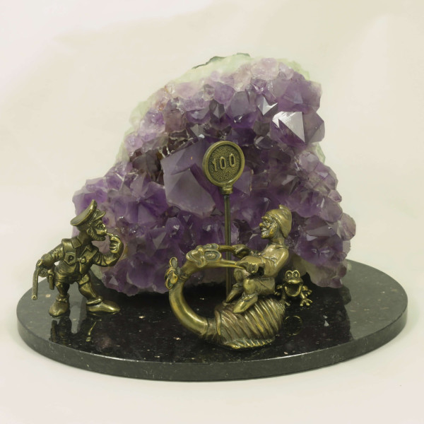 Гномы геологи и улитка, аметист, подставка долерит